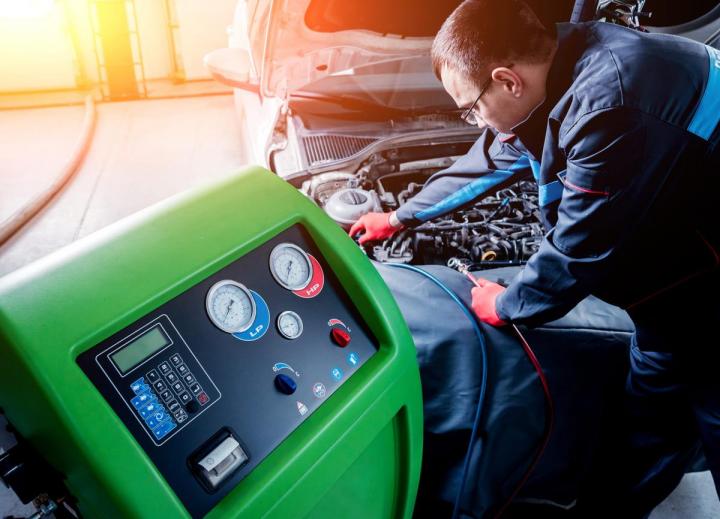 Atec II est un atelier de réparation de climatisation automobile à Bras-Panon.